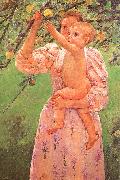 Mary Cassatt Baby Reaching for an Apple china oil painting reproduction